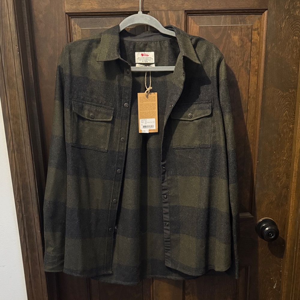 Fjallraven Dark Green and Black Shirt Jacket